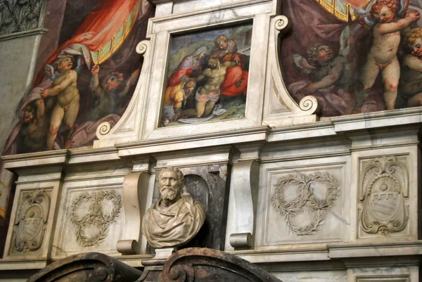 Tomb of Michelangelo Buonarroti - Basilica of Santa Croce - Florence - Italy — Stock Photo, Image