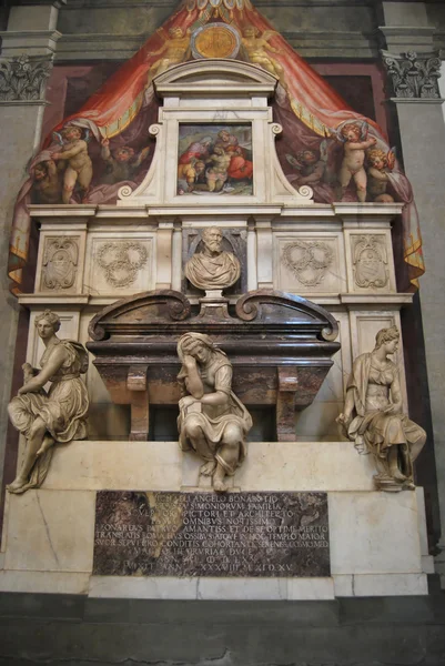 Túmulo de Michelangelo Buonarroti - Basílica de Santa Croce - Florença - Itália — Fotografia de Stock