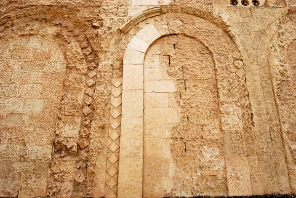 Внешняя стена Cathedral of Tropea (деталь) - Calca - It — стоковое фото