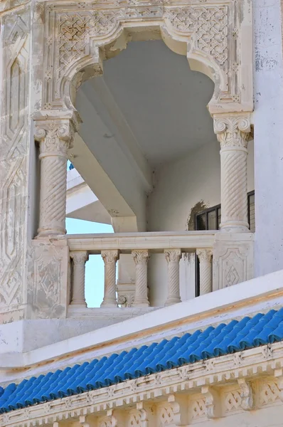 ミナレットとチュニジアのモスク — 图库照片