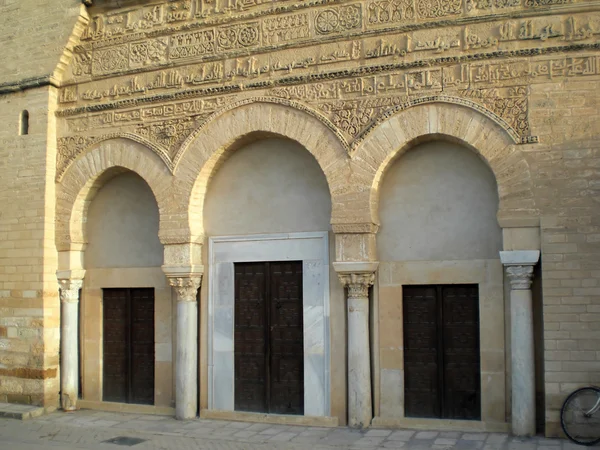 Минареты и мечети Туниса — стоковое фото