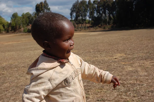 Le regard de l'Afrique sur les visages des enfants - Village Pomerini — Photo