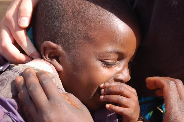 A megjelenés-ból Afrika az arcán a gyerekek - falu pomerini — Stock Fotó