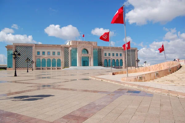 The Town Hall of Tunis and its large square — Stock Photo, Image