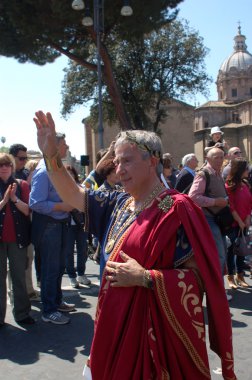 21 Nisan 2014, Roma'nın doğumu