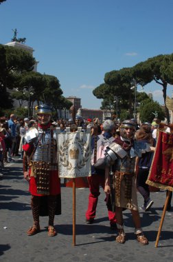 21 Nisan 2014, Roma'nın doğumu