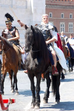 21 Nisan 2014, Roma'nın doğumu
