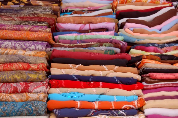 To the fabric market in the Medina of Tunis - Tunisia — Stock Photo, Image