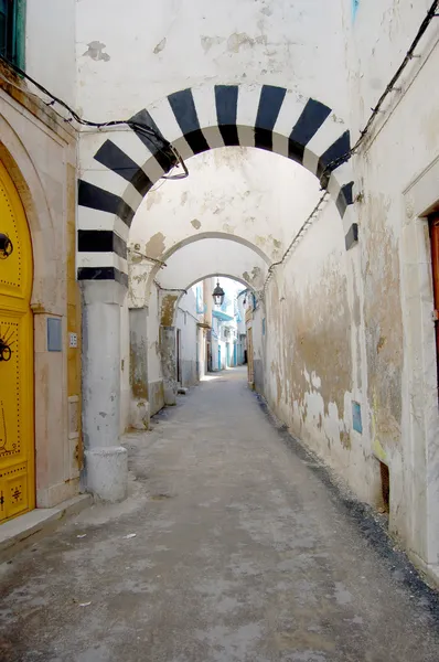 Um beco da Medina de Tunesi - Tunísia — Fotografia de Stock