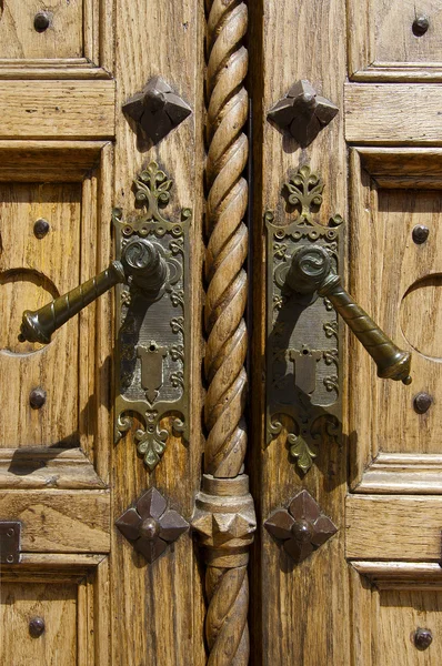 Detalle de puerta de madera vieja — Foto de Stock