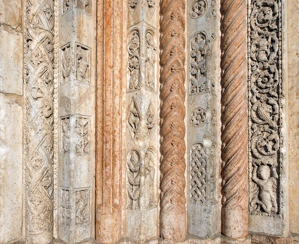 Closeup de Decoração de Mármore - XII Século Verona Itália — Fotografia de Stock