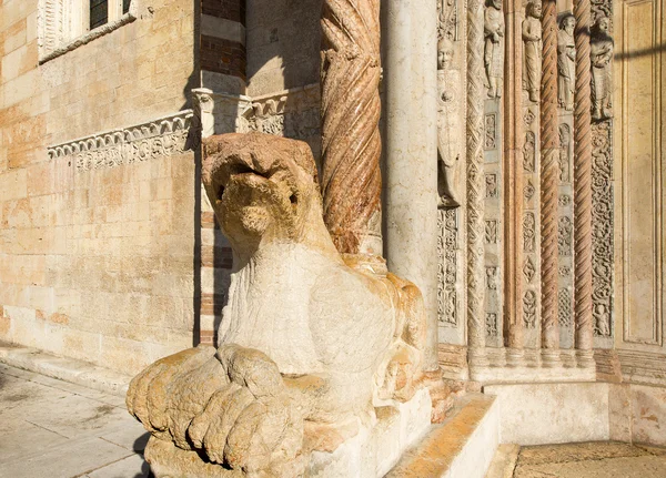 Primer plano de la decoración de mármol - Siglo XII Verona Italia —  Fotos de Stock