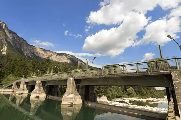Vecchia diga sul fiume Gail - Austria — Foto Stock