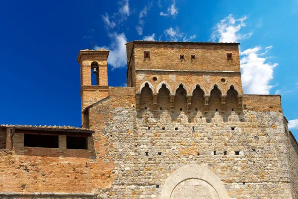 Porta san giovanni - san gimignano Italië — Stockfoto