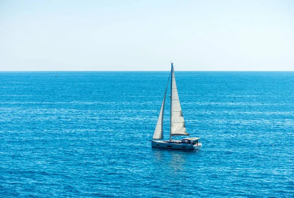 One Sailing Boat Blue Mediterranean Sea Cinque Terre Liguria Spezia — Stock Photo, Image