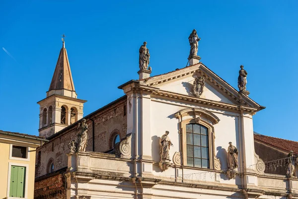 Vicenza Główna Fasada Kościoła Santa Maria Dei Servi Chiesa Santa — Zdjęcie stockowe