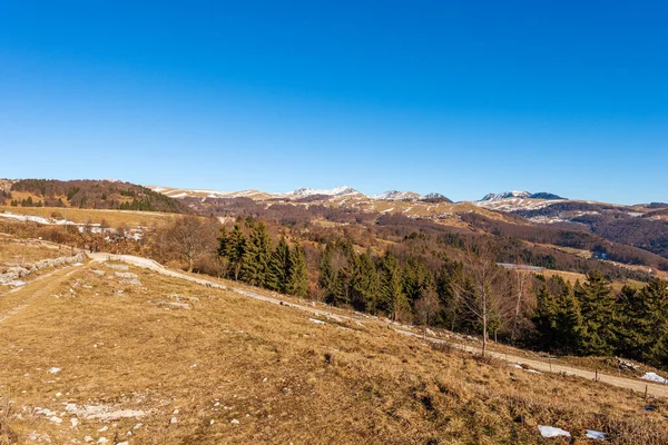 Zimní Krajina Lessinia Altopiano Della Lessinia Pohoří Monte Carega Malé — Stock fotografie