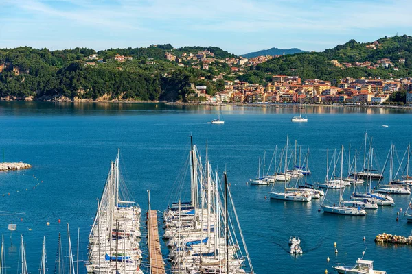 Porto Lerici Città Con Molte Barche Vela Ormeggiate Paese San — Foto Stock