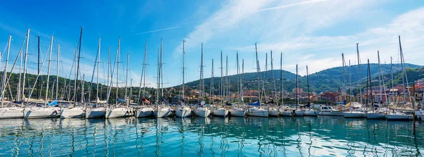 Hafen Der Kleinen Stadt Lerici Mit Vielen Festgemachten Segelbooten Touristenort — Stockfoto