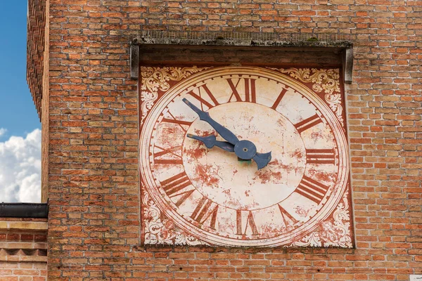 Närbild Den Medeltida Klocktornet Kallas Torresin Liten Stad Oderzo Treviso — Stockfoto