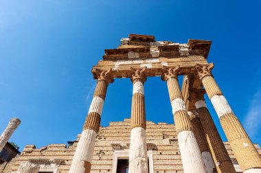 Brescia şehir merkezindeki Capitolium Roma Tapınağı 'nın (Tempio Capitolino) antik kalıntıları, 73 AC, UNESCO dünya mirası alanı, Lombardiya, İtalya, Avrupa.
