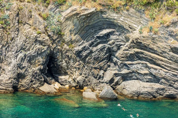 Rocky Coast Front Ancient Village Vernazza Cinque Terre National Park — Stock Photo, Image