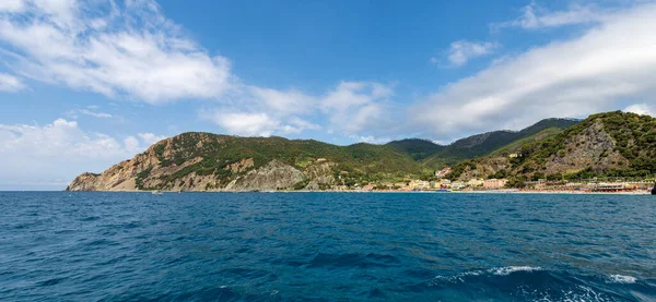 Wybrzeże Morze Monterosso Mare Village Plażami Ośrodek Turystyczny Cinque Terre — Zdjęcie stockowe