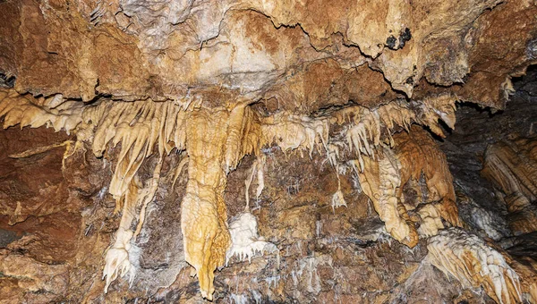 Toskana Talya Avrupa Sarkıtlar Dikitlerle Çevrili Bir Mağara — Stok fotoğraf