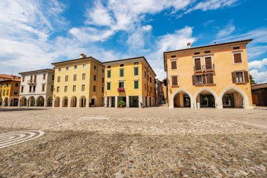 Main town square in Spilimbergo of medieval origins called Piazza Giuseppe Garibaldi (Giuseppe Garibaldi square), Pordenone province, Friuli-Venezia Giulia, Italy, southern Europe.