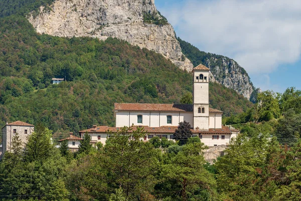 1119年在Udine省Moggio Udinese 意大利Friuli Naquia Giulia 欧洲Carnic Alps和Julian Alps小村的San Gallo修道院和教堂 巴洛克风格 — 图库照片