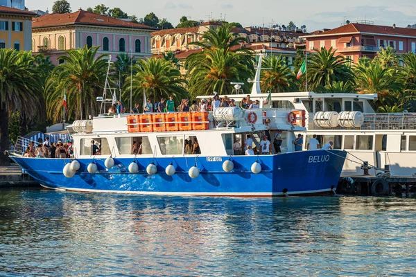 Порт Спасия Италия Июля 2022 Года Туристический Паром Чинкве Терре — стоковое фото
