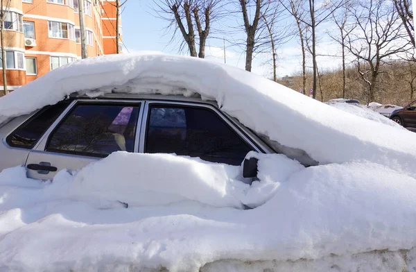 Carro Está Coberto Neve Inverno Rússia — Fotografia de Stock