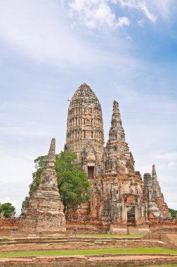 Antik pagoda içinde harap Tapınak