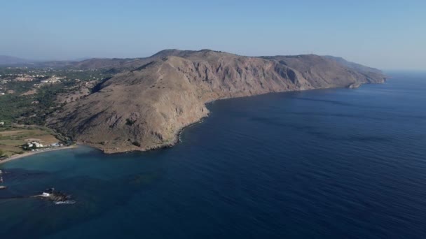 Prachtig Landschap Met Een Drone Zee Kustlijn Strand Georgioupolis Dorp — Stockvideo