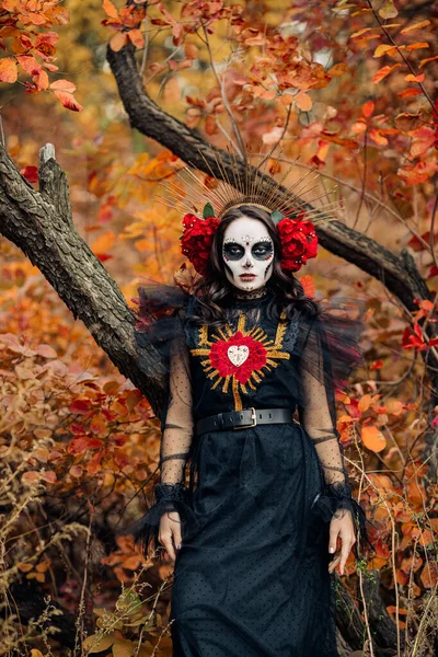 Young Woman Sugar Skull Makeup Red Roses Dressed Black Costume — Stock Photo, Image