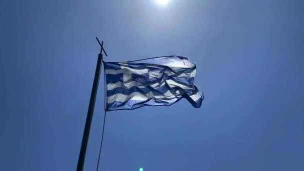Vista Aleteo Viento Bandera Grecia Asta Bandera Contra Fondo Del — Vídeo de stock