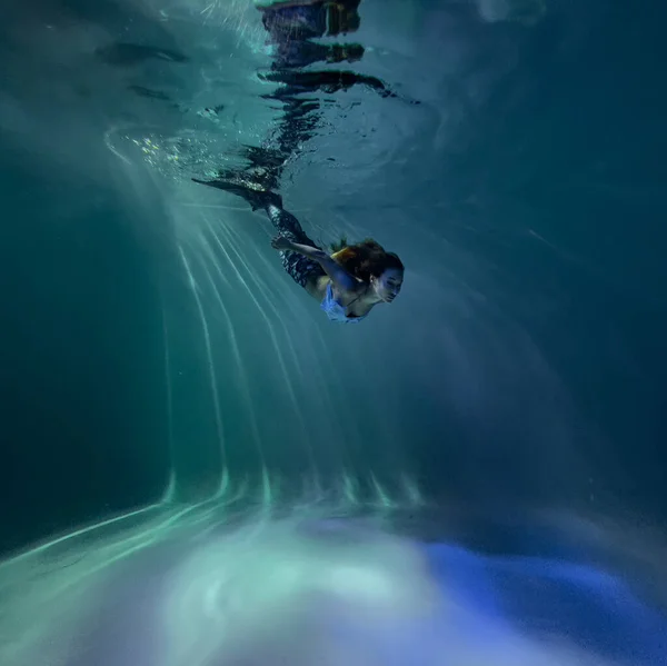 Beautiful Young Woman Mermaid Tail Swims Dives Sunlit Deep Water — Stock Photo, Image