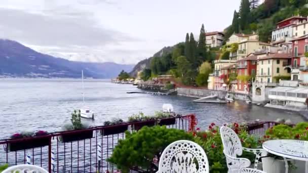 Vista Desde Cafetería Aire Libre Hasta Hermoso Paisaje Del Lago — Vídeo de stock