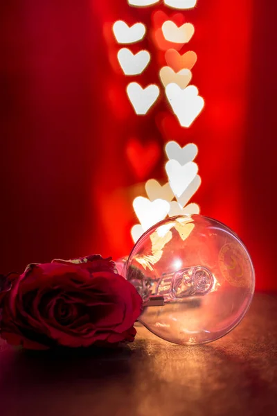 Bombilla Rosa Con Fondo Luces Bokeh Forma Corazón —  Fotos de Stock