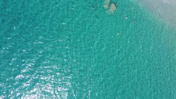 Het strand met zee in Zuid Kreta, Griekenland — Stockvideo