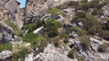 Yunanistan 'ın Girit kentindeki hava manzaralı çayır dağları manzarası.