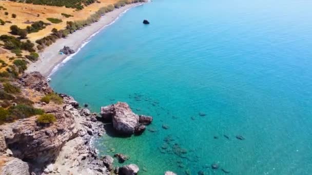 Pláž s mořem na jižní Krétě, Řecko — Stock video