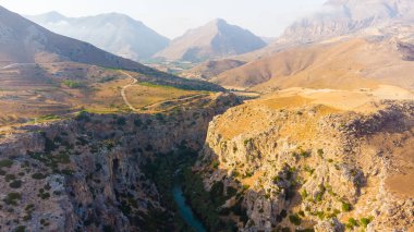 Harika bir dağ manzarası. Yunanistan, Girit