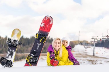 Kayak merkezinde aile tatili