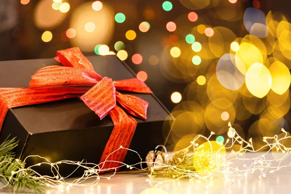 Weihnachten zimmer innenarchitektur weihnachten wand dekoriert durch lichter nimmt geschenke spielzeug kopieren raum urlaub konzept — Stockfoto