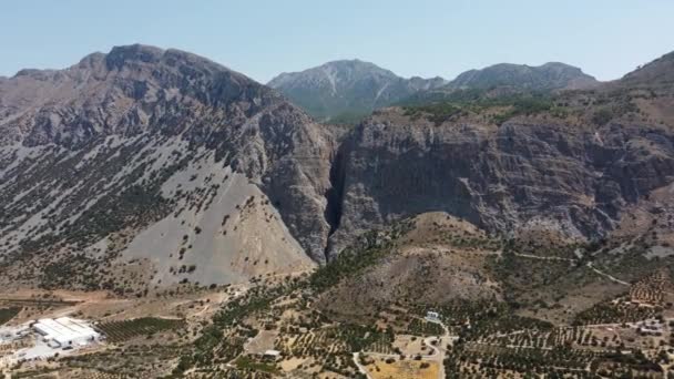 Aerial view meadow mountains landscape in island Crete, Greece. — Stock Video
