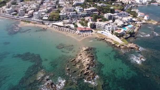 Aerial drone video of beach in Crete island, Grecja. — Wideo stockowe