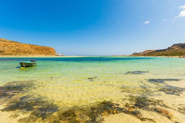 Błękitna laguna w Ballos, Kreta, Grecja — Zdjęcie stockowe