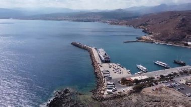 Yunanistan 'ın Girit limanında tekne gezisi.