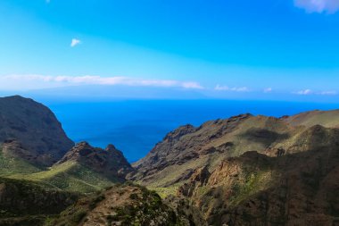 İspanya 'nın Tenerife Adası' ndaki Maska Kanyonu 'nun muhteşem gün batımı manzarası